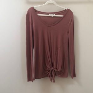 Express long sleeve knotted tee